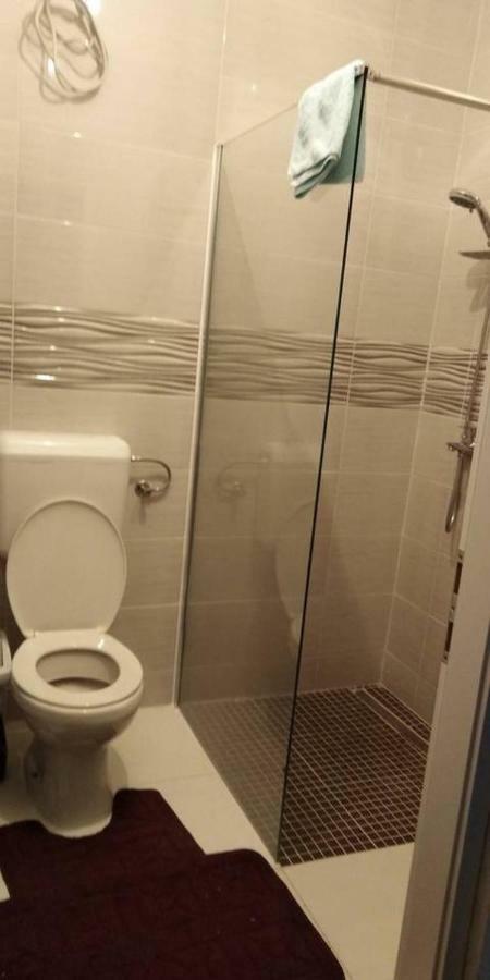 Holiday House Maretta - Apartment No 1 Луково-Шугарье Экстерьер фото