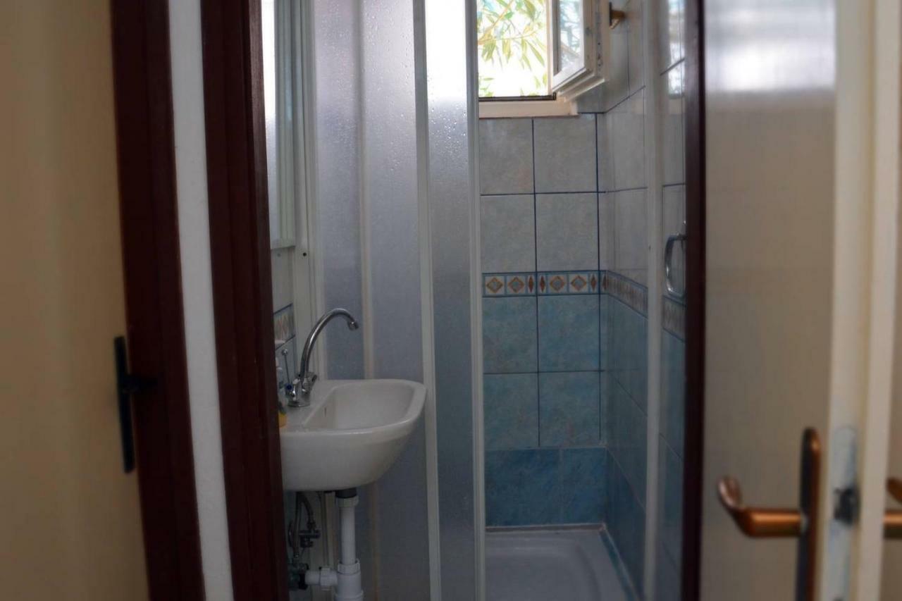 Holiday House Maretta - Apartment No 1 Луково-Шугарье Экстерьер фото