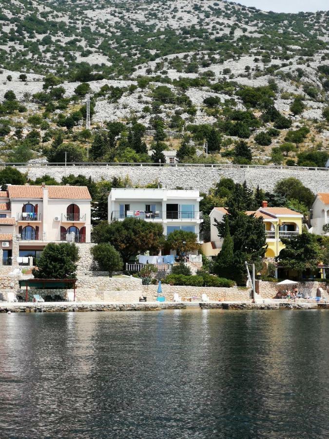 Holiday House Maretta - Apartment No 1 Луково-Шугарье Экстерьер фото